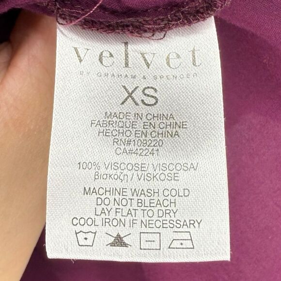 |EUC| VELVET BY GRAHAM & SPENCER Challis V Neck Blouse - Picture 6 of 6